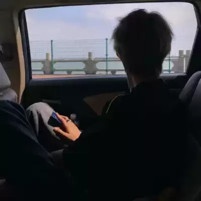 公奥婷